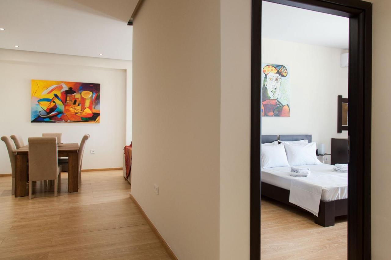 Modern Apt In Glyfada A Breath Away From The Sea - The View Athens Exterior photo