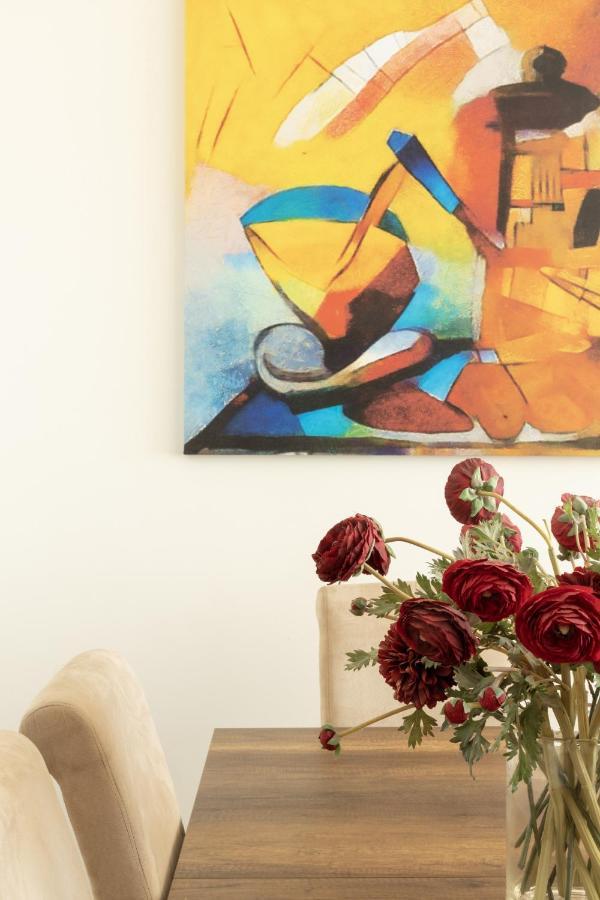 Modern Apt In Glyfada A Breath Away From The Sea - The View Athens Exterior photo